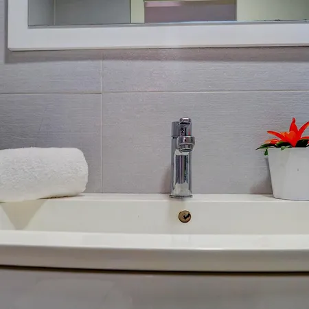Nefertiti Terrace By Hello Homes * Sitges